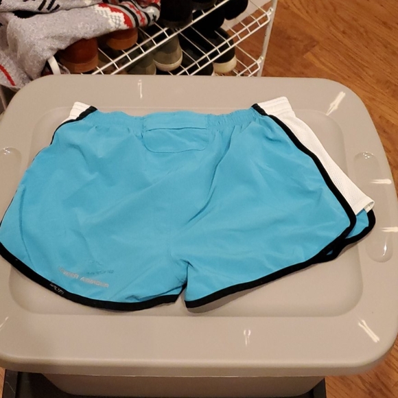 Under Armour Running shorts! - Picture 2 of 4